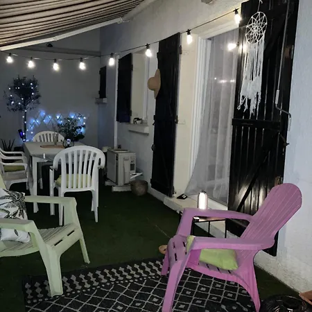 Dom wakacyjny Situation Ideale - Proche Et Village Naturiste - Centre Port A 2 Pas - Plain Pied, Avec Parking